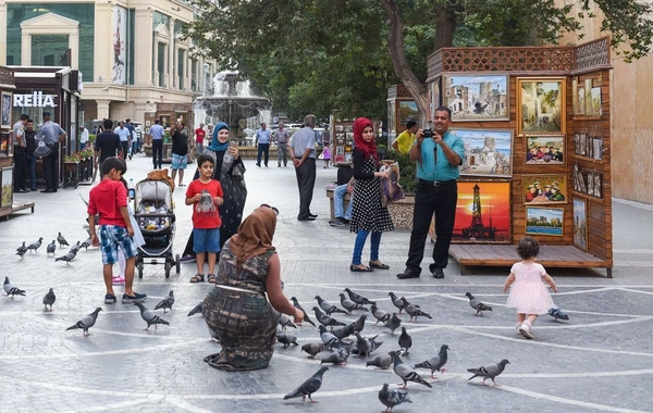 Turistlər Azərbaycanda ən çox nədən narazıdırlar? - ARAŞDIRMA