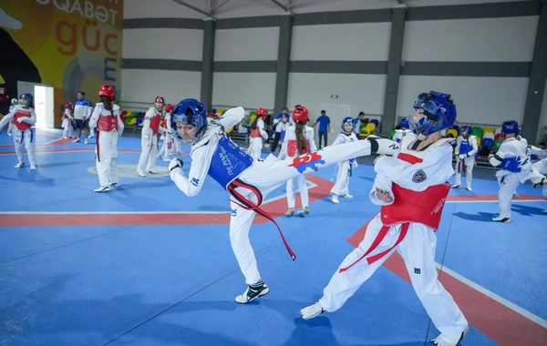 Azərbaycanın yeniyetmə taekvondoçuları təlim-məşq toplanışı keçiriblər