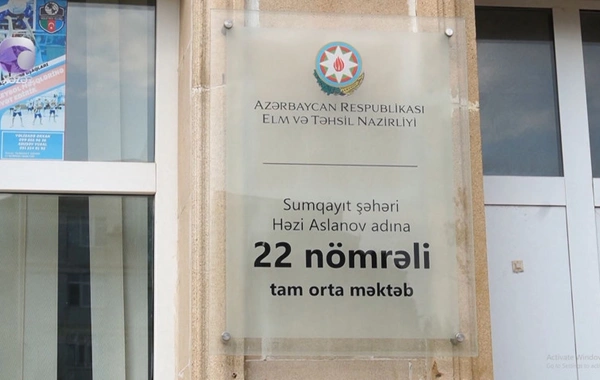 22 saylı məktəbdə kişi gözətçi xadiməçiyə yumruq vurub?