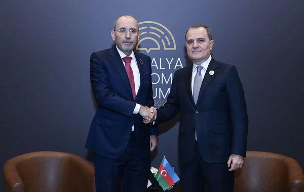 Azərbaycan və İordaniya arasında Yaxın Şərqdəki vəziyyət müzakirə olunub