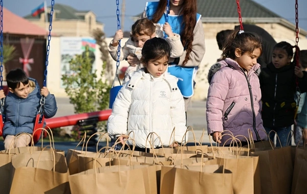 Leyla Əliyeva Qaradağda yeni parkın açılışında iştirak edib