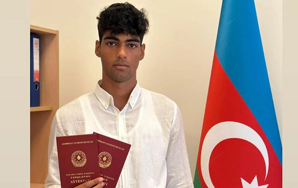 Həm futbolçudur, həm də imtahanda 697 bal yığıb