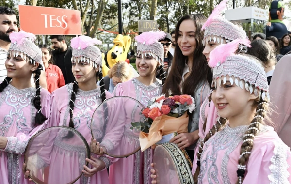 ADA Məktəbində xeyriyyə məqsədli ənənəvi Payız festivalı – "Məhsul bayramı" təşkil edilib