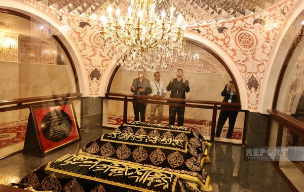 Türkiyə, Gürcüstan və İraqın azərbaycanlı din xadimləri Bibiheybət məscidini ziyarət edib