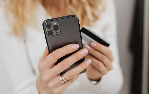 Оштрафованы более 400 налогоплательщиков за операции с карты на карту