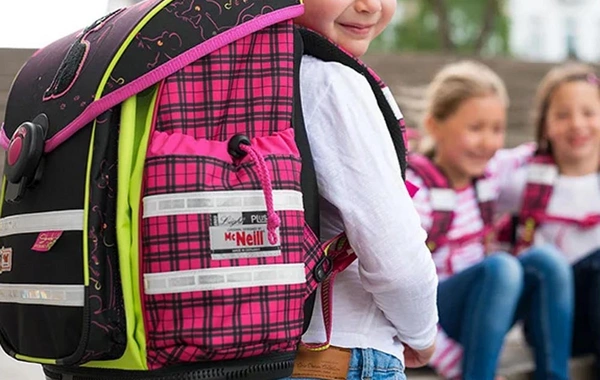 Ağır məktəbli çantaları şagirdləri şikəst edə bilər - Bunun qarşısını necə almaq olar?