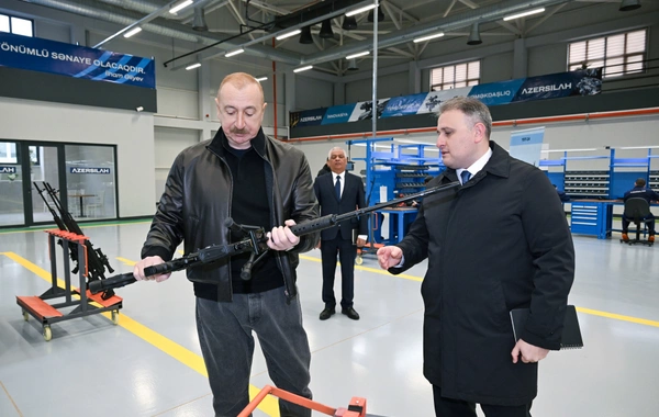 İlham Əliyev Tərtər elektromexanika zavodunun yenidənqurmadan sonra açılışında iştirak edib