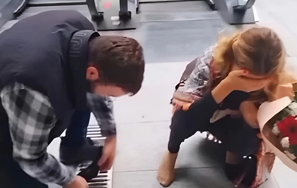 Mağazada başına iş gələn müğənni: Bir az gülünc bir qəza oldu