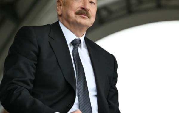 İlham Əliyev Şeyx Məhəmməd bin Zayed Al Nəhyana Qarabağ atı hədiyyə edib