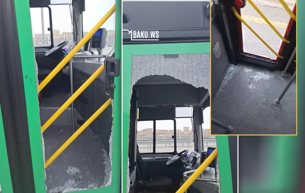 Bakıda BakuBusun avtobusu qəza keçirib - Şüşəsi qırılıb
