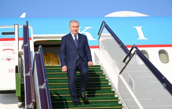 Özbəkistan Prezidenti Azərbaycana səfərə gəlib