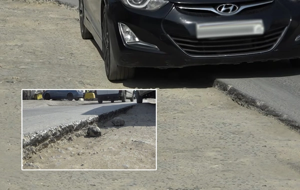 Непроходимая дорога в центре Баку: когда восстановят асфальтовое покрытие?