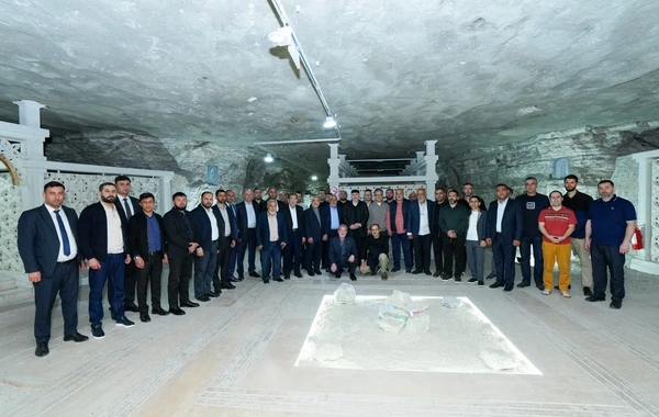Bir qrup din xadimi Naxçıvanda tarixi abidələrlə tanış olub