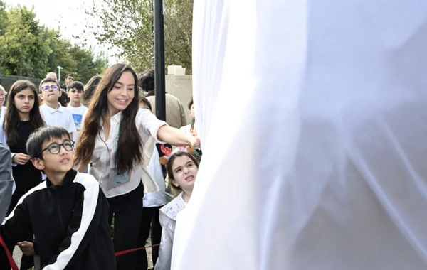 ADA Məktəbində xeyriyyə məqsədli ənənəvi Payız festivalı – "Məhsul bayramı" təşkil edilib