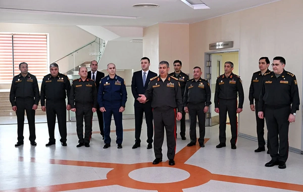 Müdafiə Nazirliyinin rəhbərliyi hərbi hospitalda olub