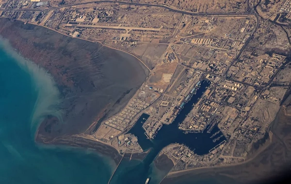 Hörmüz boğazında neft tankerlərinin hərəkəti dayandırılıb