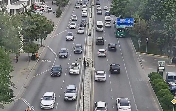 Bakıda bu yollarda tıxac yaranıb