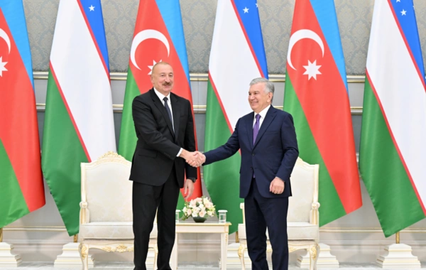 Daşkənddə Azərbaycan və Özbəkistan prezidentlərinin təltifolunma mərasimi keçirilib