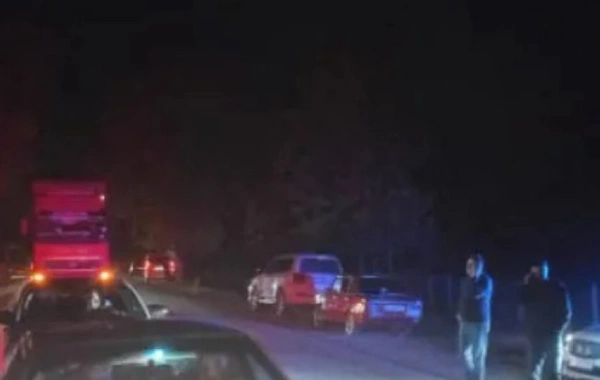 Toydan sərnişin gətirən avtobus mikroavtobusla toqquşdu