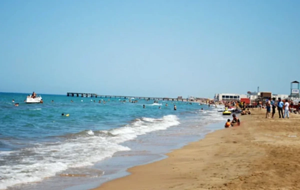 Морская вода на пляжах Абшерона завтра прогреется до 26 градусов
