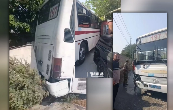Bakıda sərnişin avtobusu HASARA ÇIRPILDI - GÖRÜNTÜLƏR
