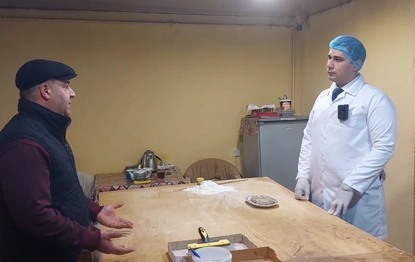 AQTA Sumqayıtda dəvə qutabı satan obyektlərdə reyd keçirdi