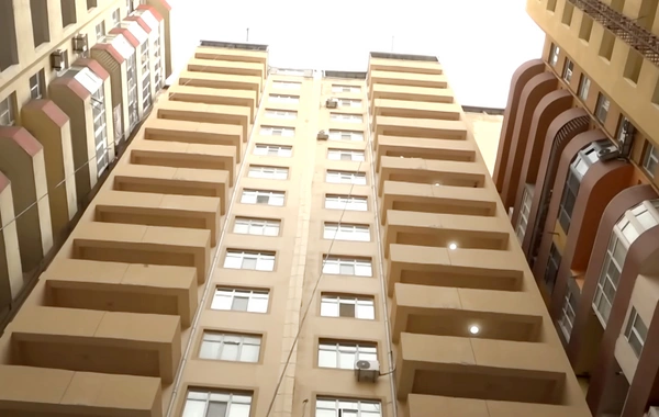 Взяли кредит на жилье, но жить невозможно - судьба проблемной многоэтажки в Хырдалане