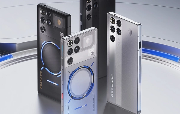 Dünyanın ən güclü 10 smartfonunun adı açıqlanıb