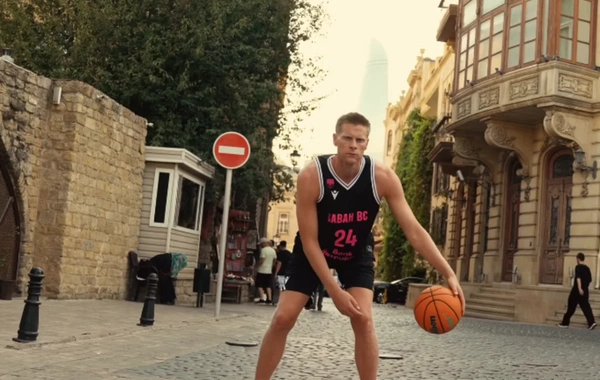 Sabah amerikalı basketbolçu Evan Bruinsmanı heyətinə qatıb