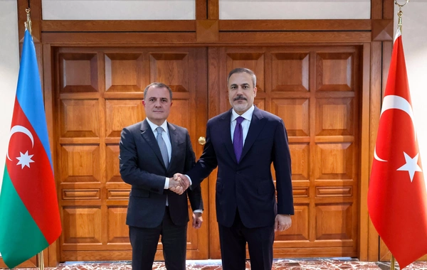 Ceyhun Bayramovun Hakan Fidanı Azərbaycan – Ermənistan normallaşma prosesi barədə məlumatlandırıb