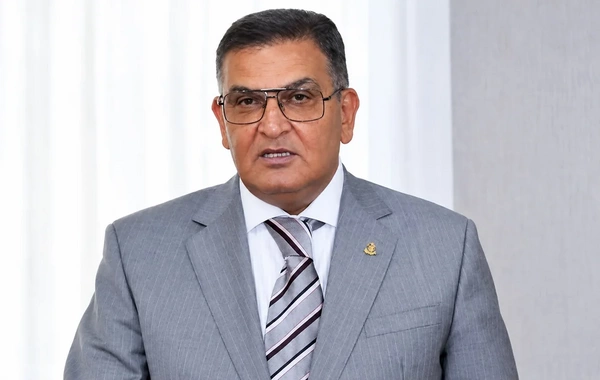 Saleh Səmədovun mənimsədiyi 200 min manatı oğlu qaytardı