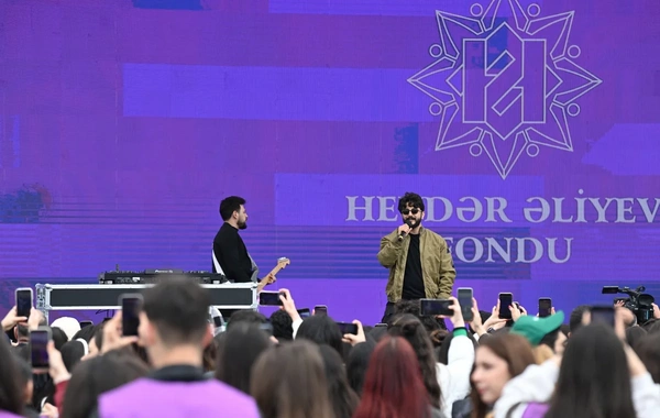 "Bakı Marafonu 2026"nın start və finişində konsert olub