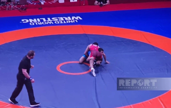 Musa Ağayev erməni rəqibini məğlub etdi