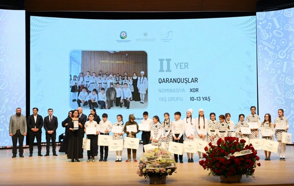 Leyla Əliyeva və Alyona Əliyeva  mükafatlandırma mərasimində iştirak ediblər