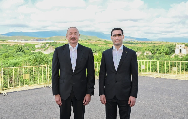 Azərbaycan və Türkmənistan prezidentləri Füzuli şəhərinin dağıdılmış yerlərinə baxıblar