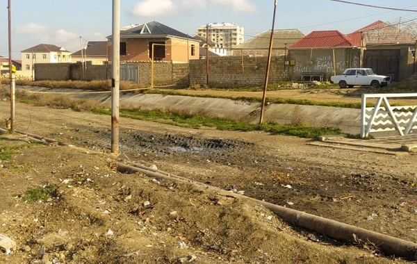 Bakıda su kanalının ətrafında yaranmış antisanitar vəziyyət aradan qaldırılıb