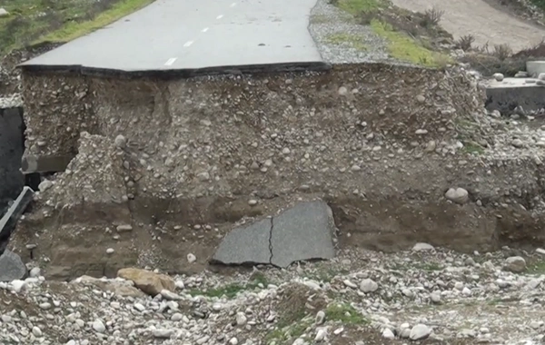 Şabranda yol problemi: Uçan körpü nə vaxt bərpa olunacaq?