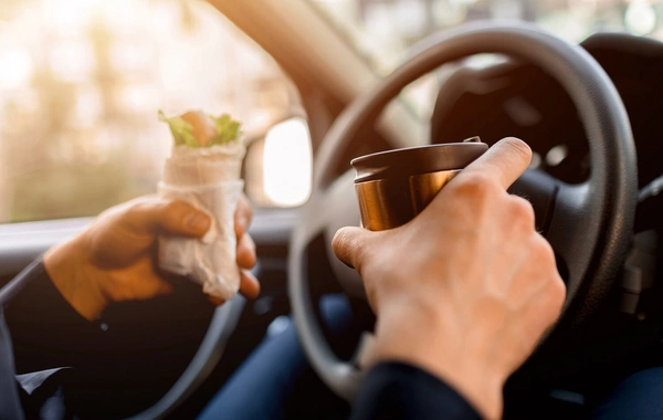 Yeməklə su, qəhvə və çay qəbul etmək olar? - Hər kəsin doğru bildiyi demə yalanmış