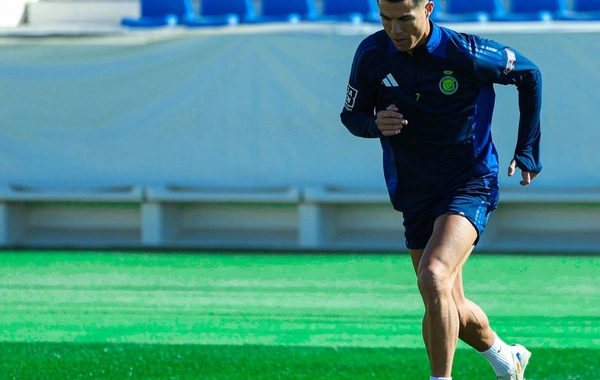 Ronaldo 2025-ci ildə ilk məşqindən fotolar paylaşdı "İşimizə qayıdaq"