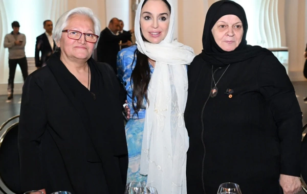 Leyla Əliyeva şəhid ailələri ilə birlikdə iftar süfrəsində iştirak edib