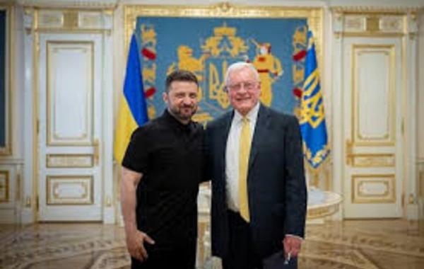 Зеленский наградил орденом спецпредставителя Трампа