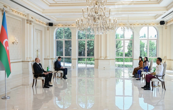 İlham Əliyev Kambocanın Azərbaycanda yeni təyin olunmuş səfirinin etimadnaməsini qəbul edib