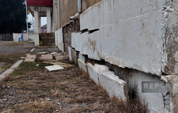 Salyanda iki kəndin məktəbi qəzalı vəziyyətə düşüb, yeni binanın inşasına qərar verilib