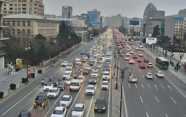 Paytaxtda 22 istiqamətdə sıxlıq müşahidə olunur