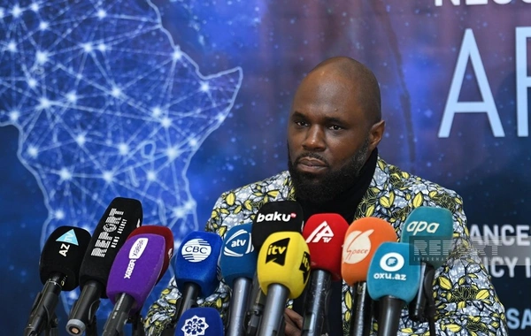 Kemi Seba Bakıda keçirilən konfransla bağlı təəssüratlarını bölüşüb