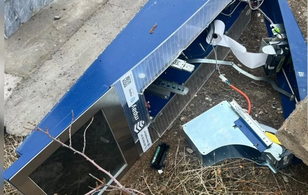 Naxçıvanda içində 9 min manatdan çox pul olan ödəmə terminalını oğurlayan şəxs saxlanılıb