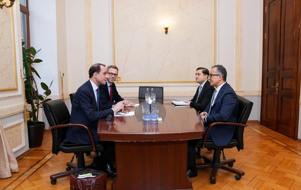 Dövlət Komitəsində Ramin Məmmədov ilə Kristian Kamill arasında görüş keçirilib