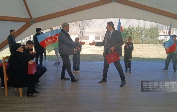 Переселившимся в Ходжалы 30 семьям вручены ключи от квартир