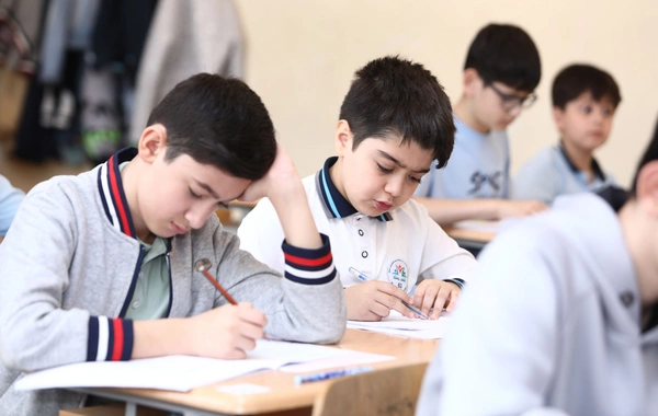 Lisey qəbulunda dəyişiklik: aylarla hazırlaşan uşaqlar və xərc çəkən valideynlər nə etsin?