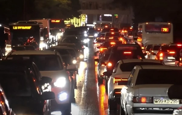 Paytaxt yollarında yaranan tıxaclar qarşıdakı günlər üçün nə vəd edir?